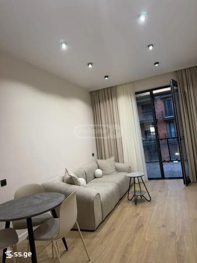 st. Phermcerta 111 - 2 rooms