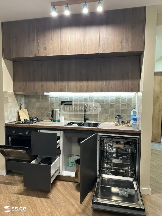 mindeli st. 1 - 3 rooms
