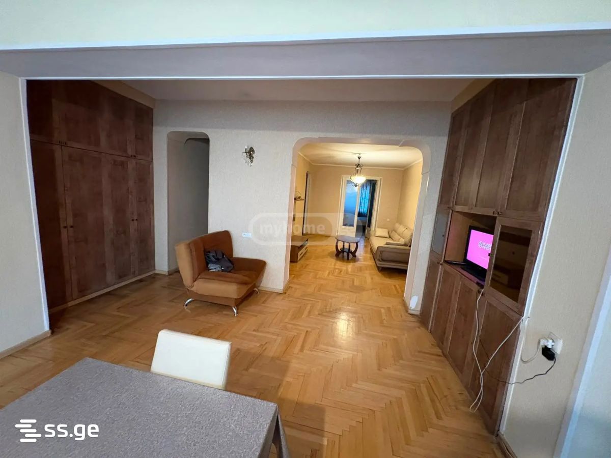 a.wereTlis avenue - 3 rooms