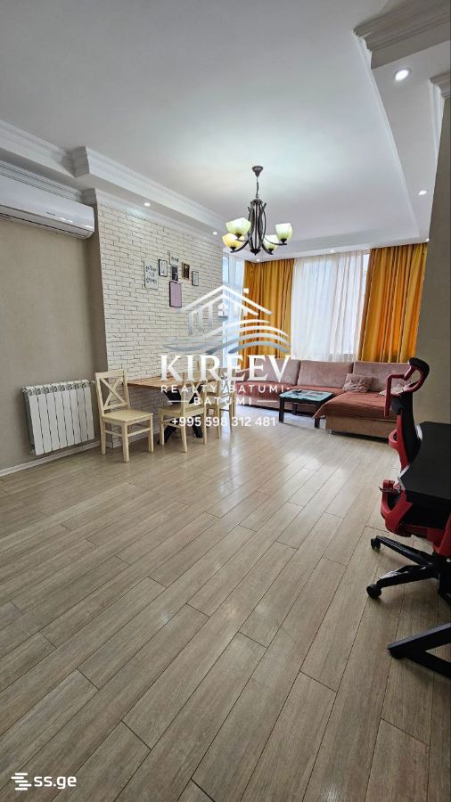 Sh. Inasaridze St. 4 - 3 rooms