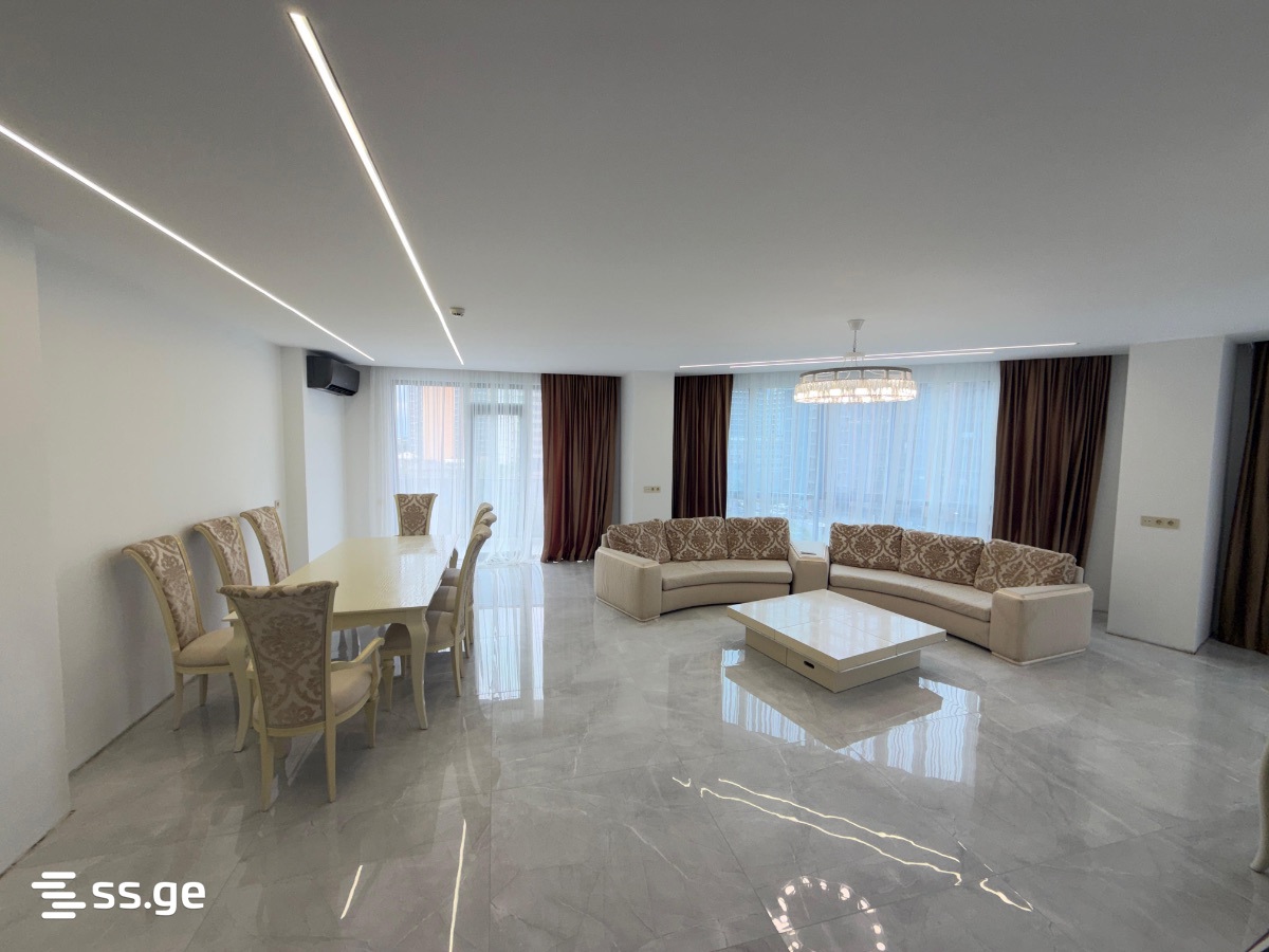 GR. Lortkipanidze st. 3 - 5 rooms