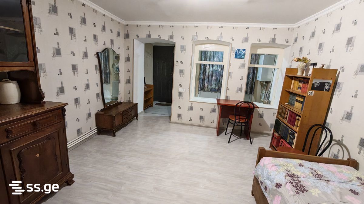 v. sarajishvili st. 7 - 2 rooms