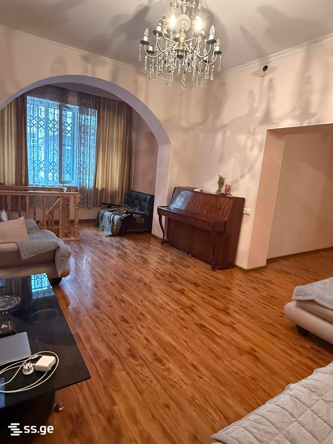 5 - 2 rooms