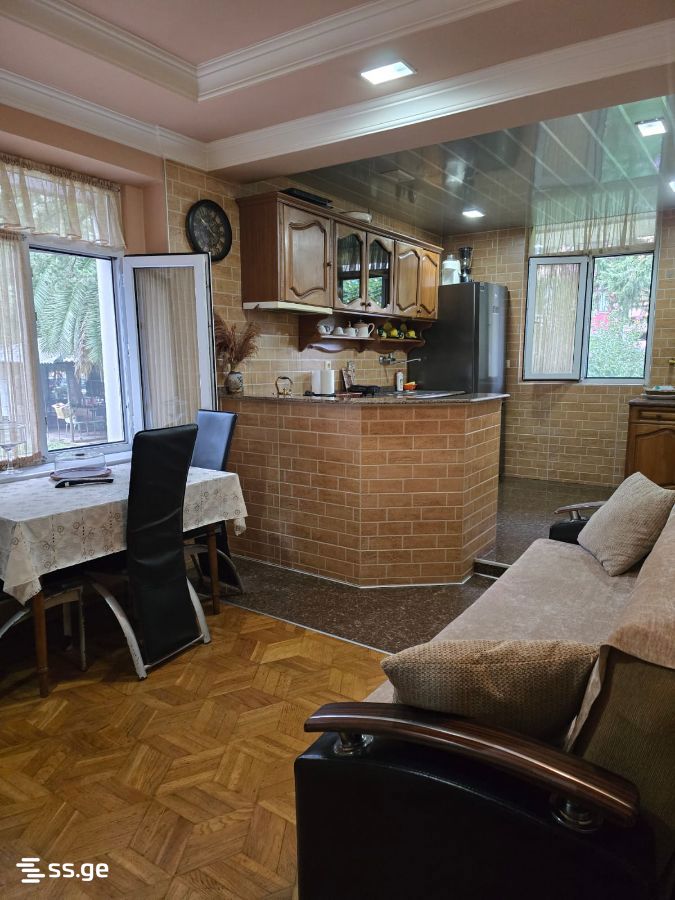 Sh. Inasaridze St. 5 - 3 rooms