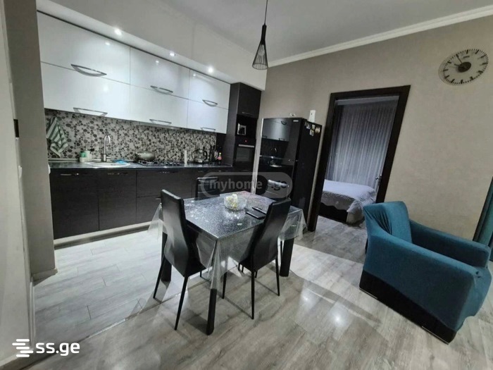 Vepkhistkaosnis st. 16 - 3 rooms