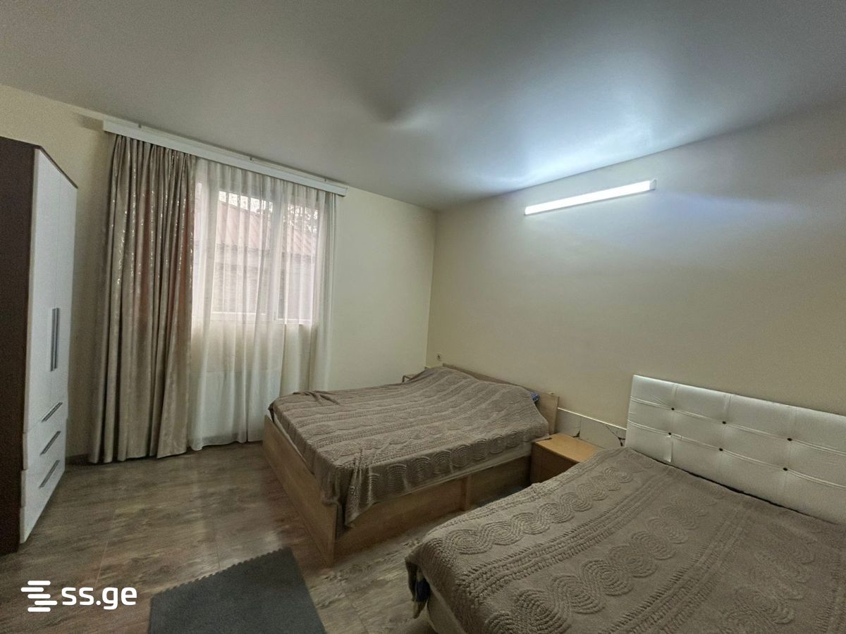 Airport road 0 - 2 rooms