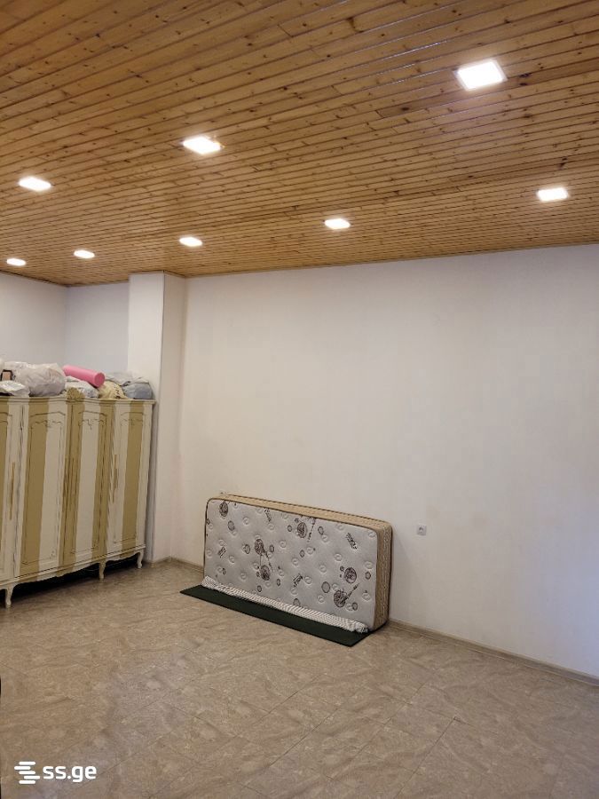 V. Topuridze st. 0 - 1 rooms