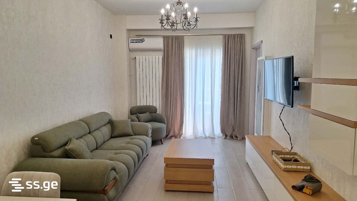 chkondideli st. 40 - 2 rooms