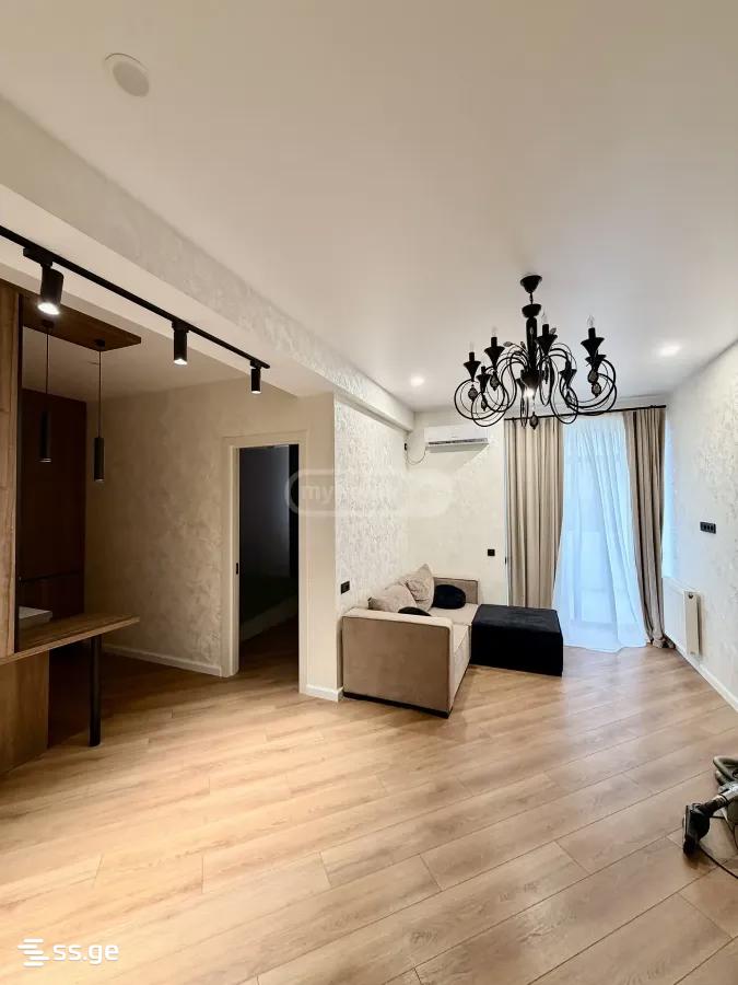 6 - 3 rooms
