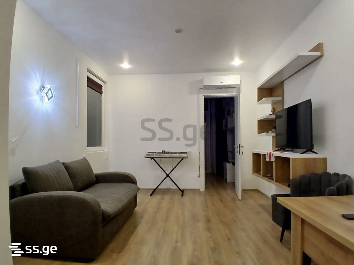 10L - 2 rooms