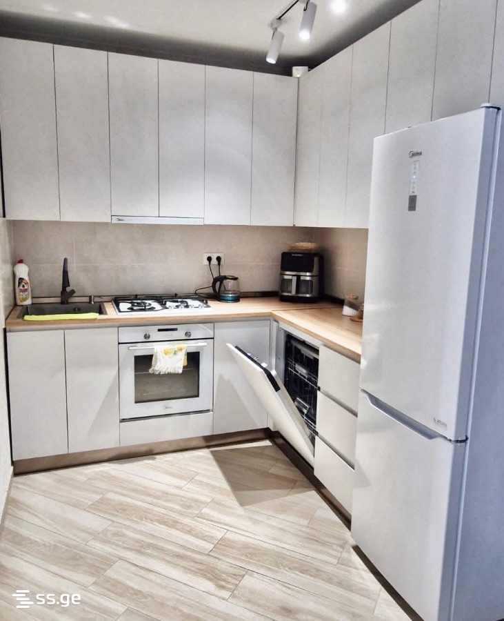 GR. Lortkipanidze st. 24 - 3 rooms