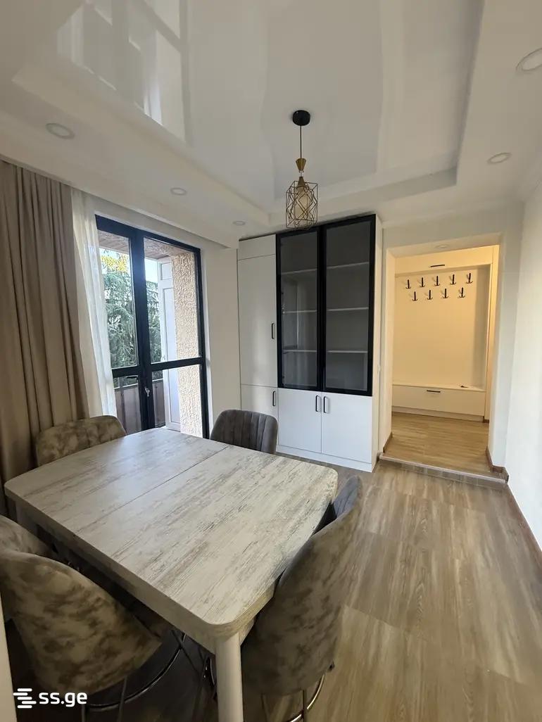 1 - 2 rooms