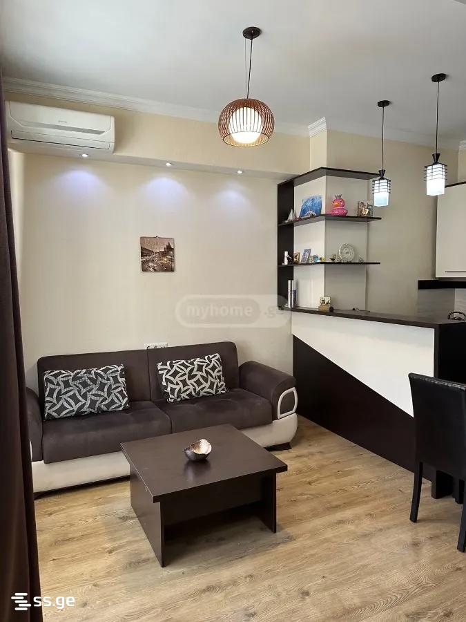 V.Tsintsadze st. 12 - 3 rooms