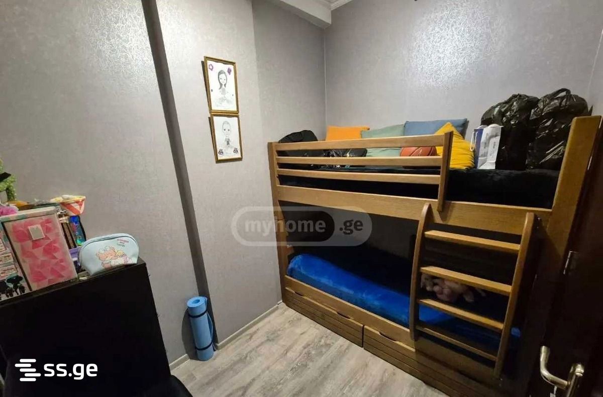 Vepkhistkaosnis st. - 3 rooms
