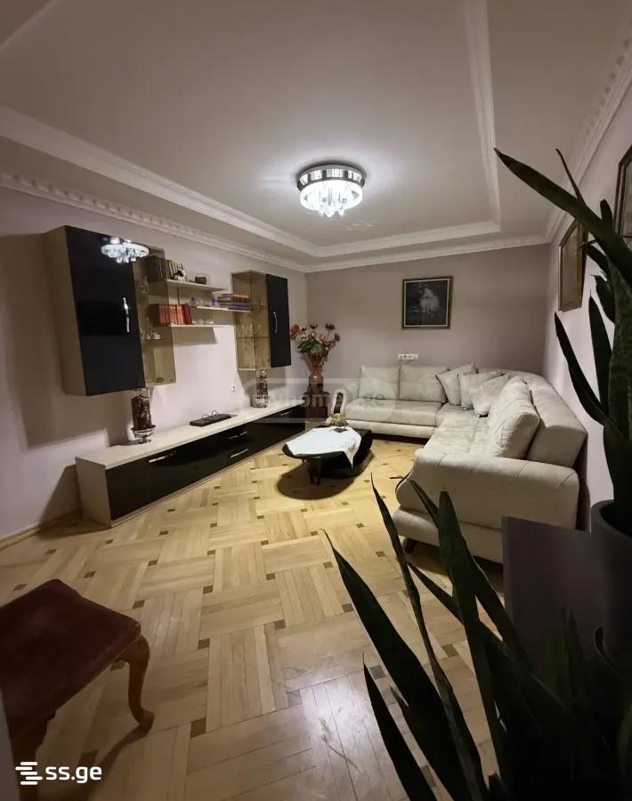 gori st. 30 - 3 rooms