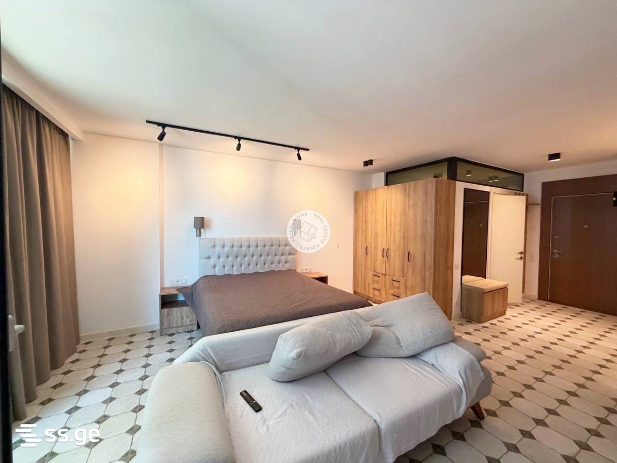 Lech and Maria Kaczynski street 8 - 1 rooms