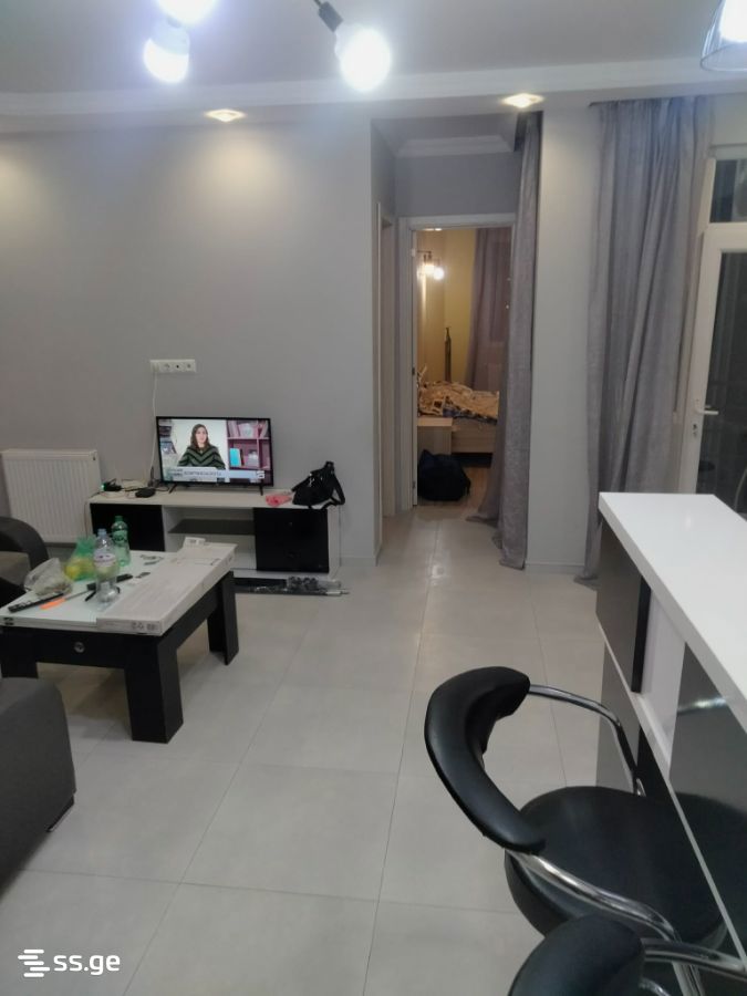 40 - 3 rooms
