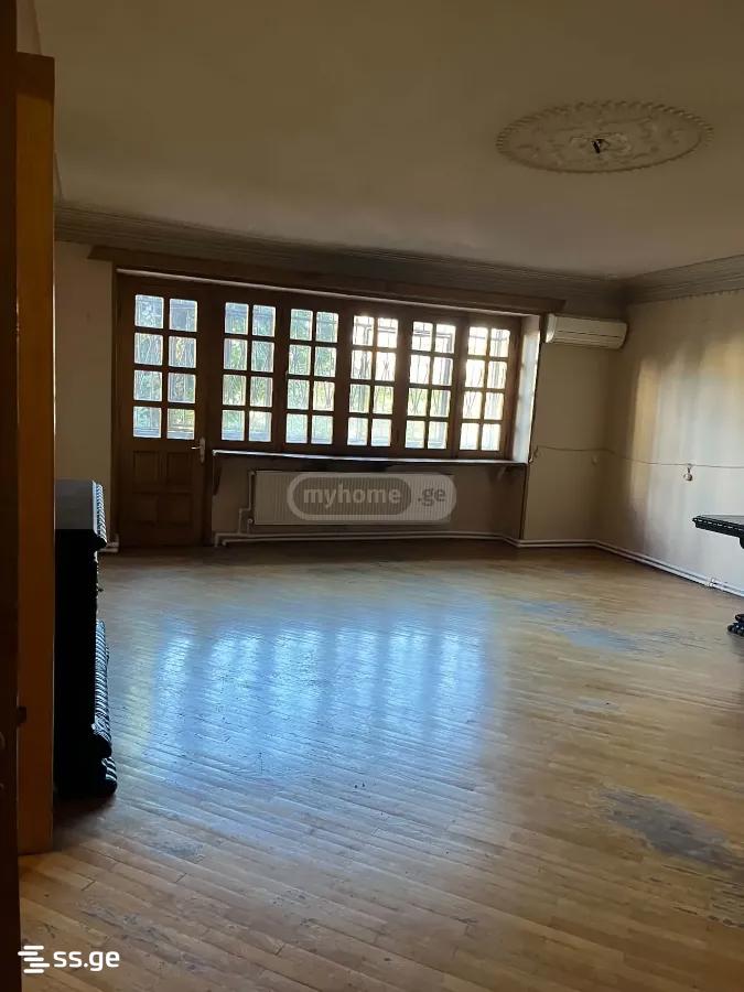 pekini st. 0 - 4 rooms