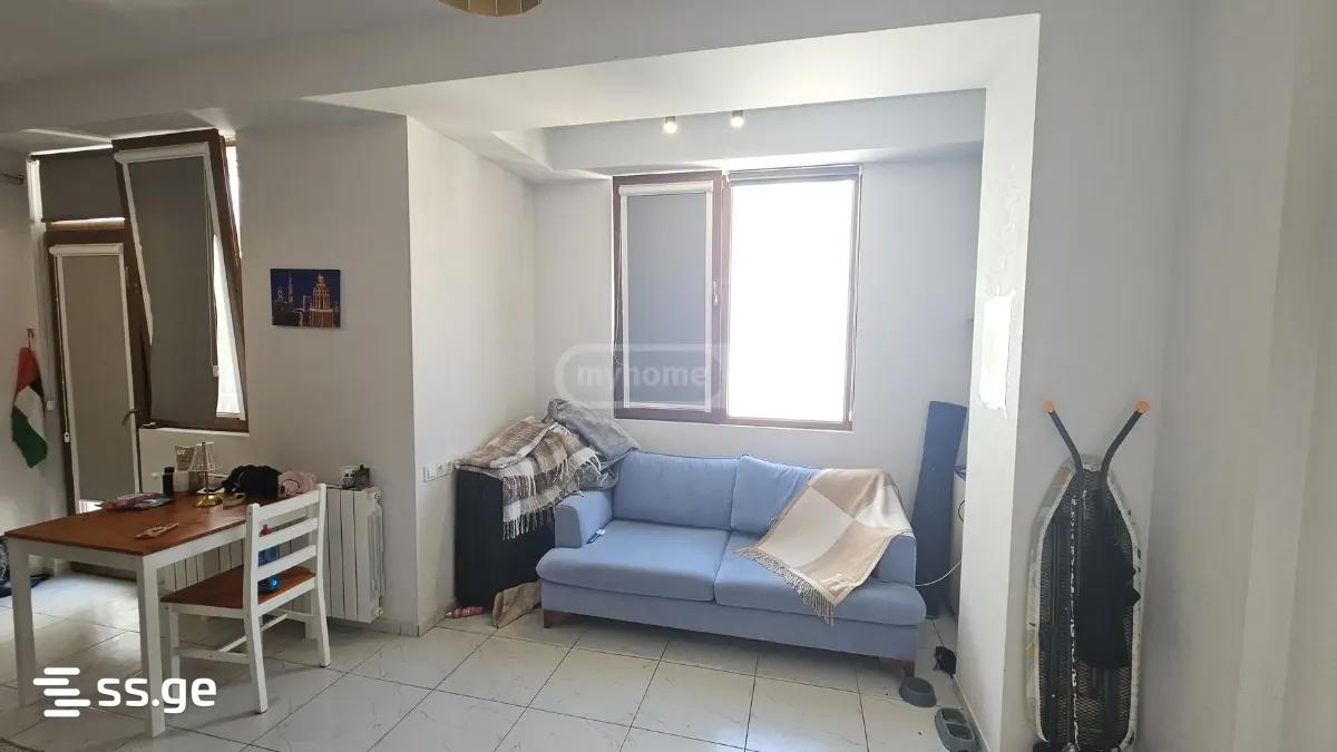 universiteti st. 2 - 1 rooms