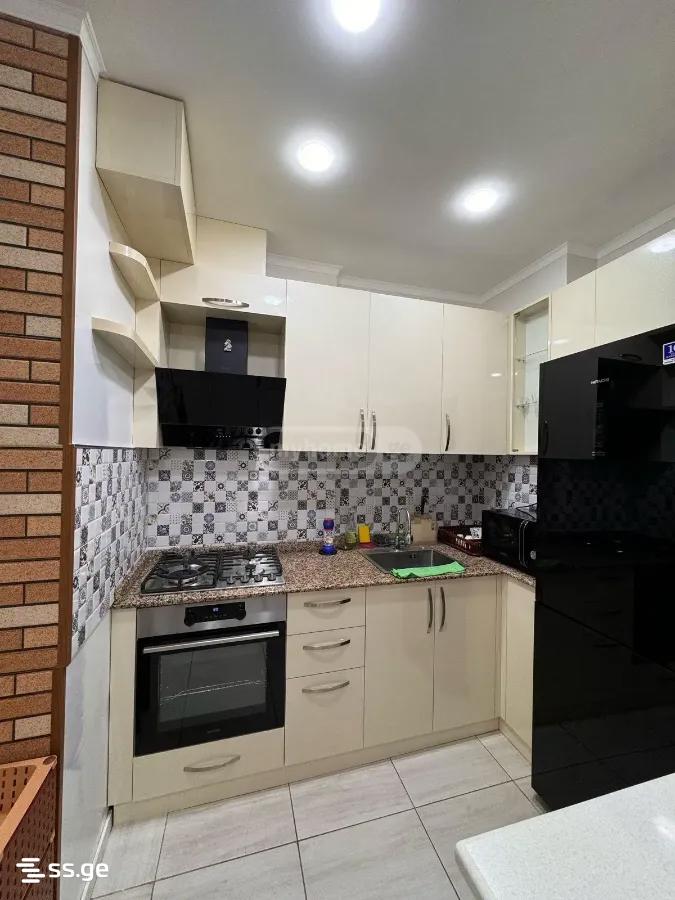 Leonidze st. 0 - 3 rooms
