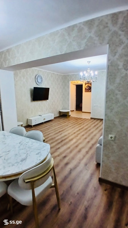 pekini st. 14 - 3 rooms