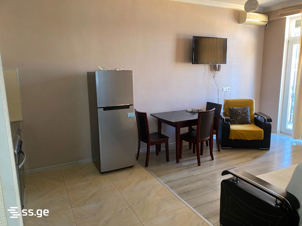 Iasamani st. 6 - 3 rooms