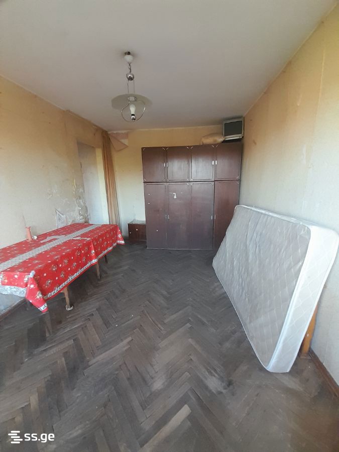 gumathesi st. 4 - 1 rooms