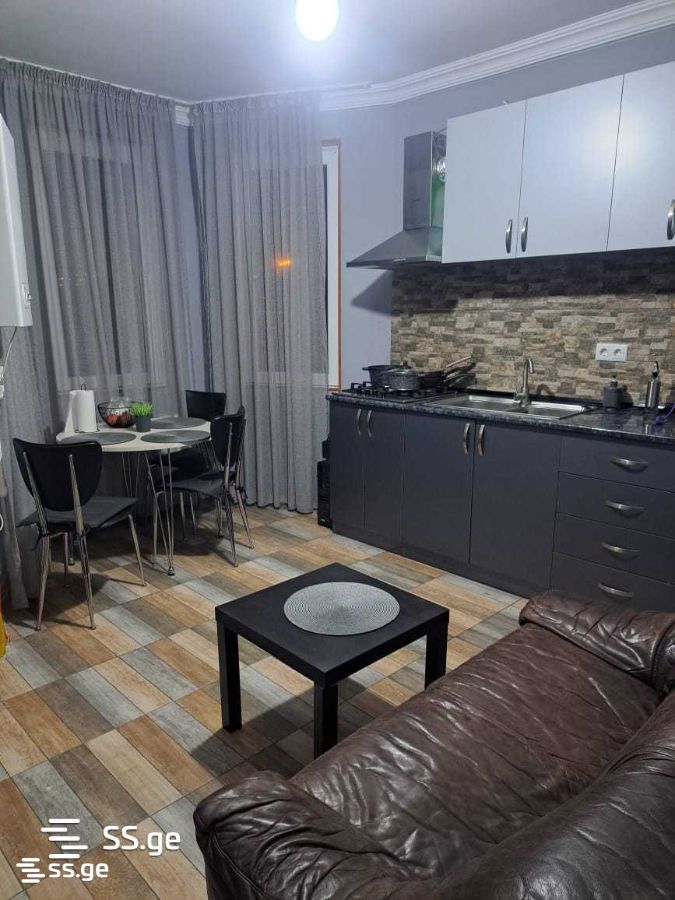 V Microdistrict - Gldani  მარინატაბატაძის5 - 3 rooms