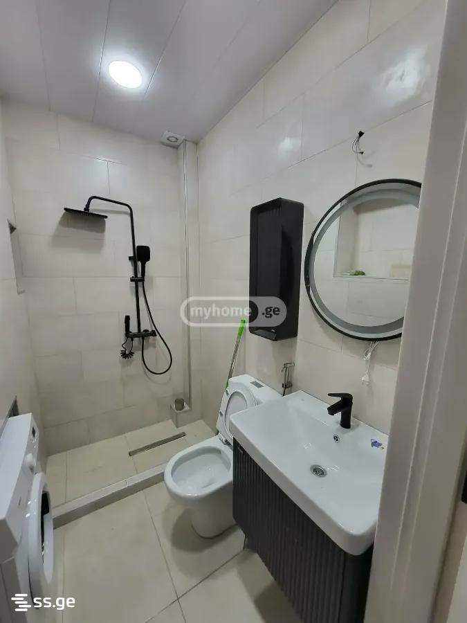 a.wereTlis avenue 0 - 1 rooms