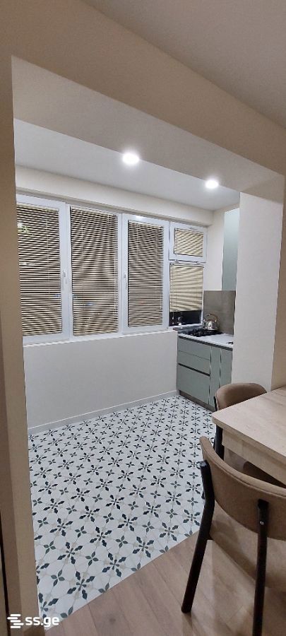 Beri Gabriel Salosi Ave. - 2 rooms