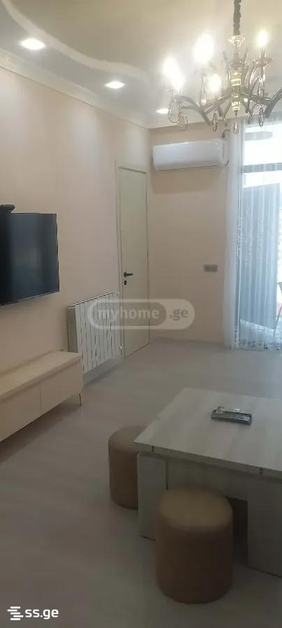 Bagrationi str. 1 - 3 rooms