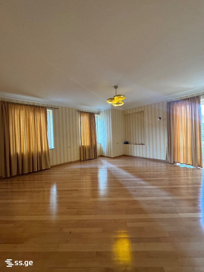 mirotadze st. 6 - 5 rooms