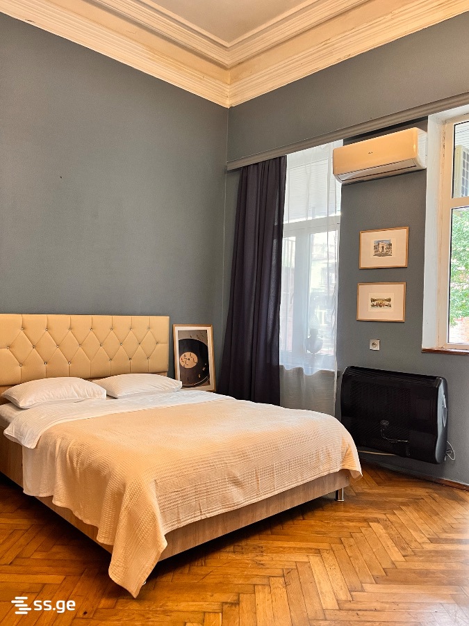 Vazha-Pshavela st. 12 - 1 rooms