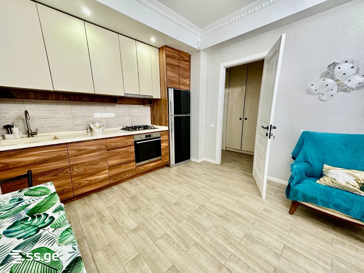 tarieli st. 11 - 3 rooms