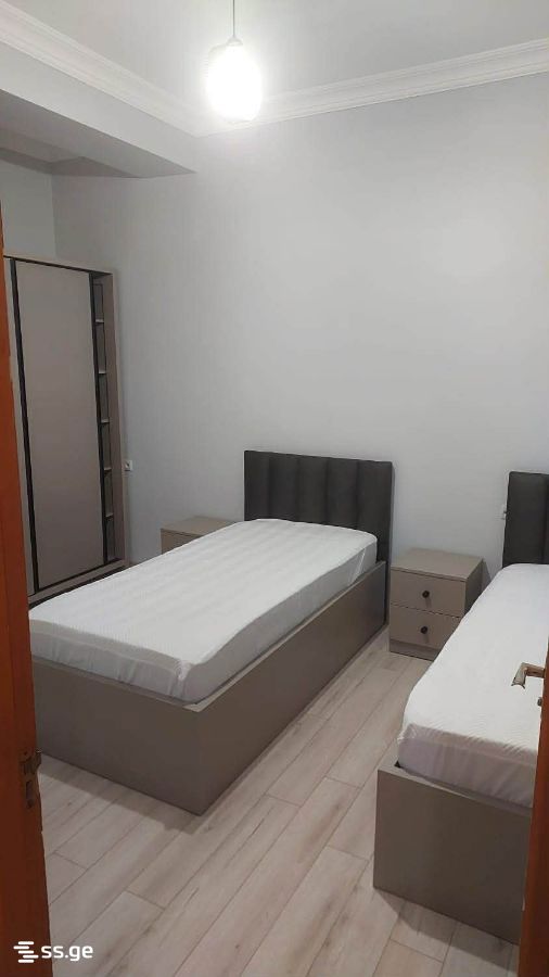 Khimshiashvili st. 9 - 3 rooms