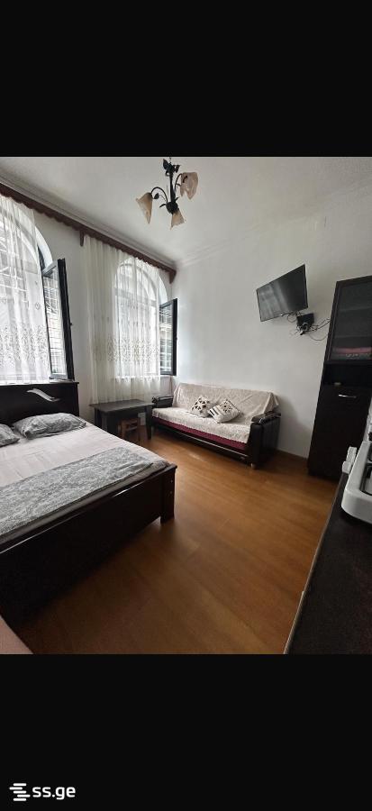 7 - 1 rooms