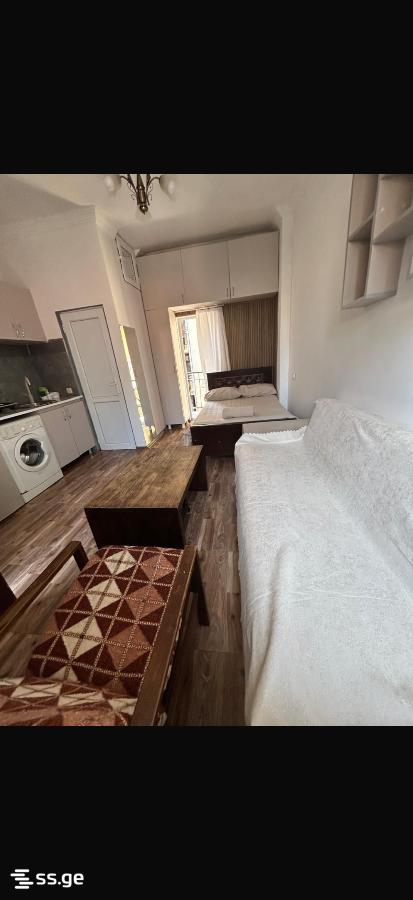48 - 1 rooms
