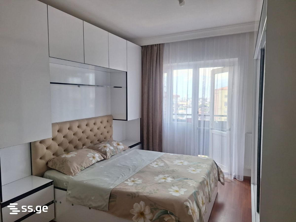 Leonidze st. 10 - 3 rooms