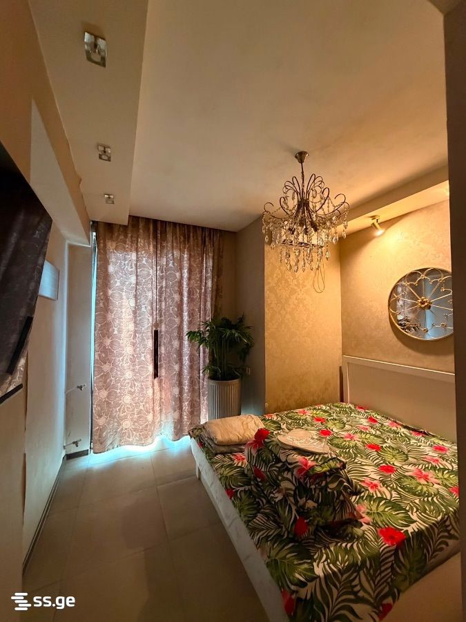d.sarajishvili st. 4 - 1 rooms