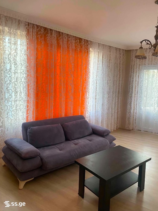 8 - 3 rooms