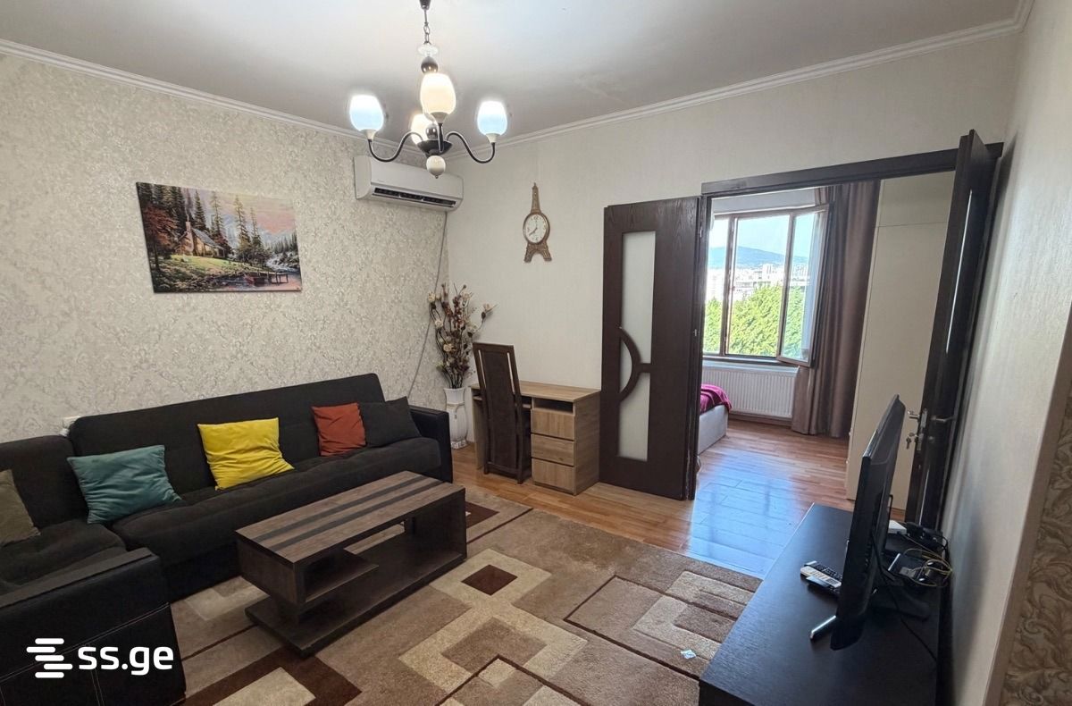 E. Botsvadze st. 10 - 3 rooms