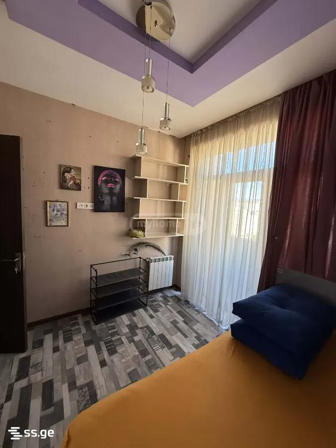 Vepkhistkaosnis st. - 3 rooms