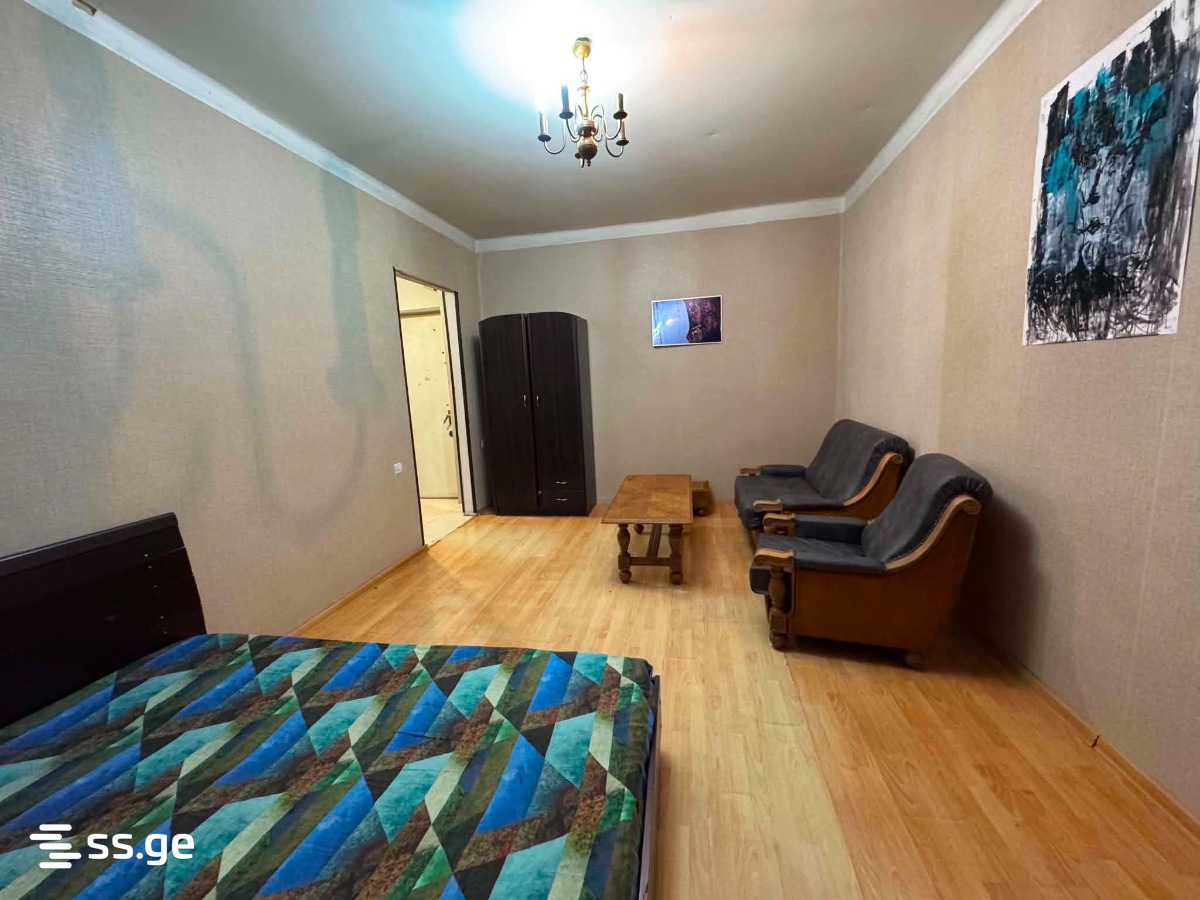 a.wereTlis avenue 77 - 1 rooms