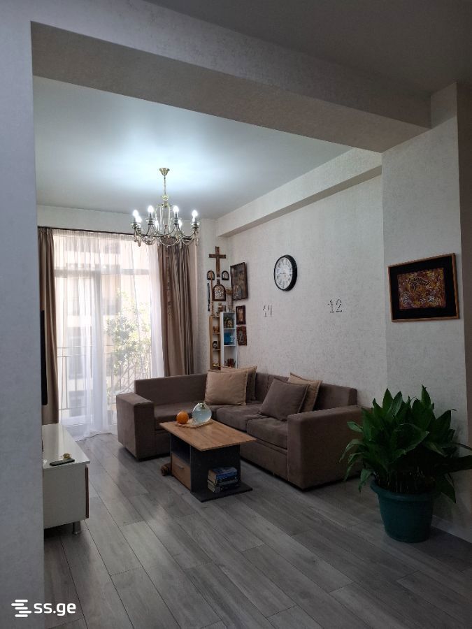 Vepkhistkaosnis st. 54 - 3 rooms