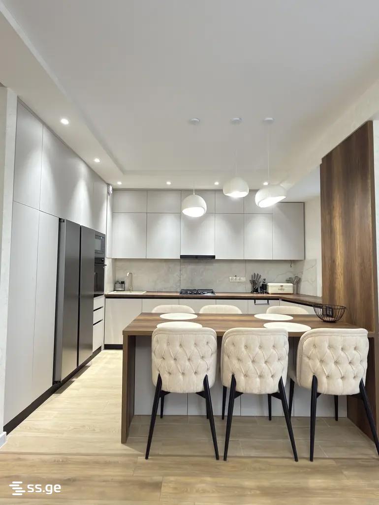 Marshal Archil Gelovani Ave. - 4 rooms