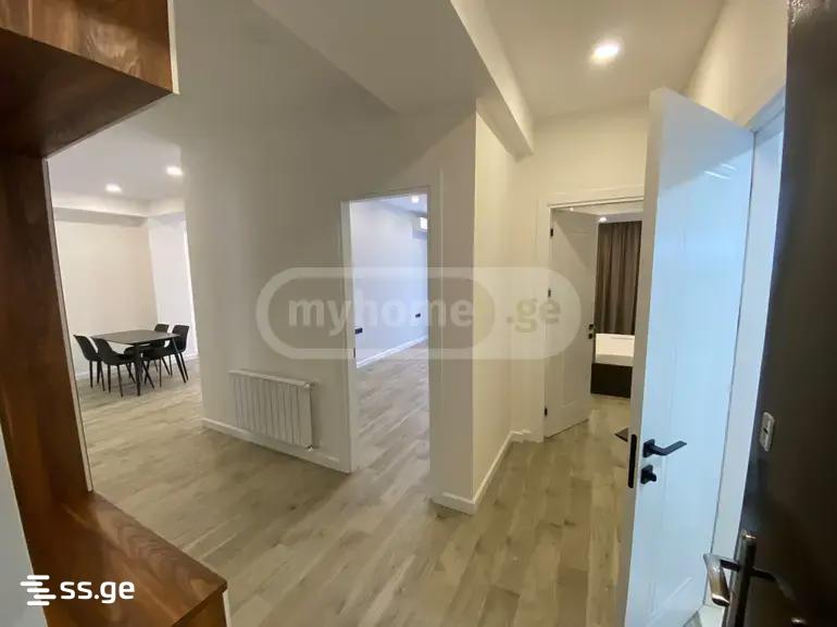 Kosmonavtebi coast 2 - 3 rooms