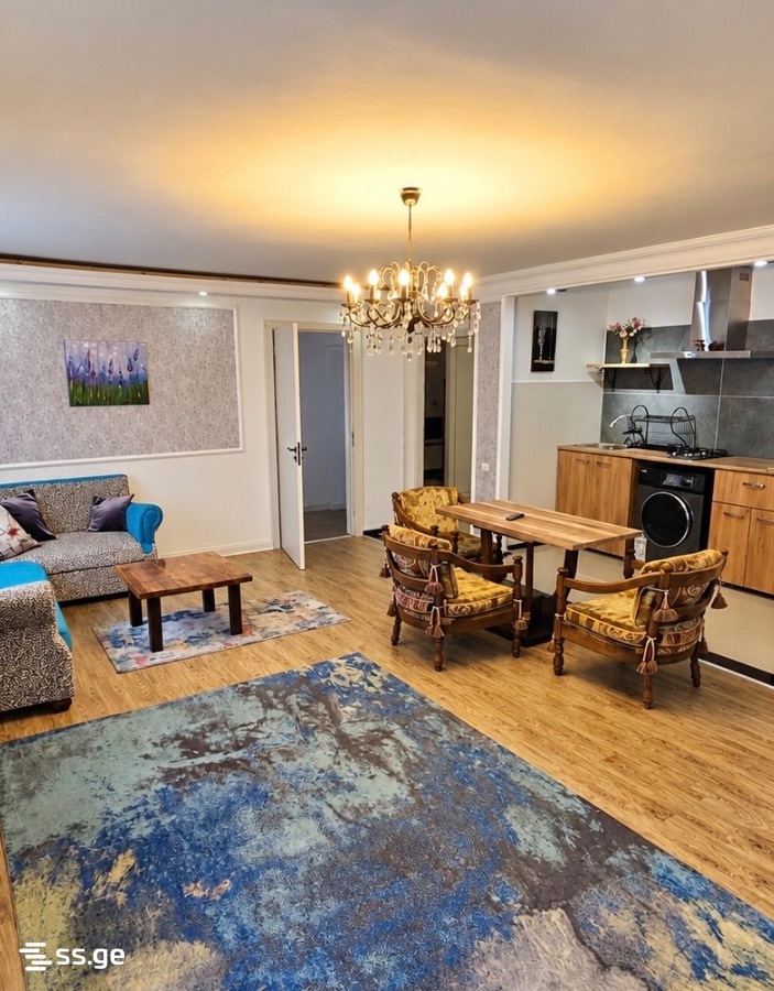 4 - 4 rooms