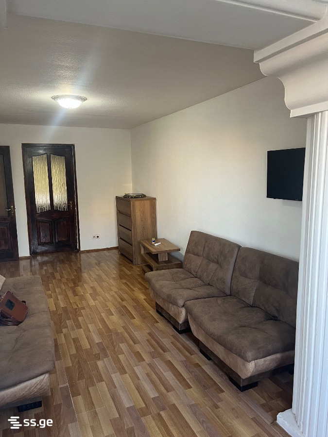 krtsanisi st. 8 - 2 rooms