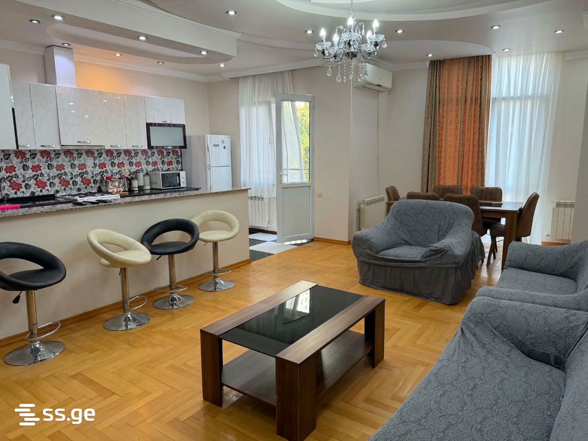 4 - 4 rooms