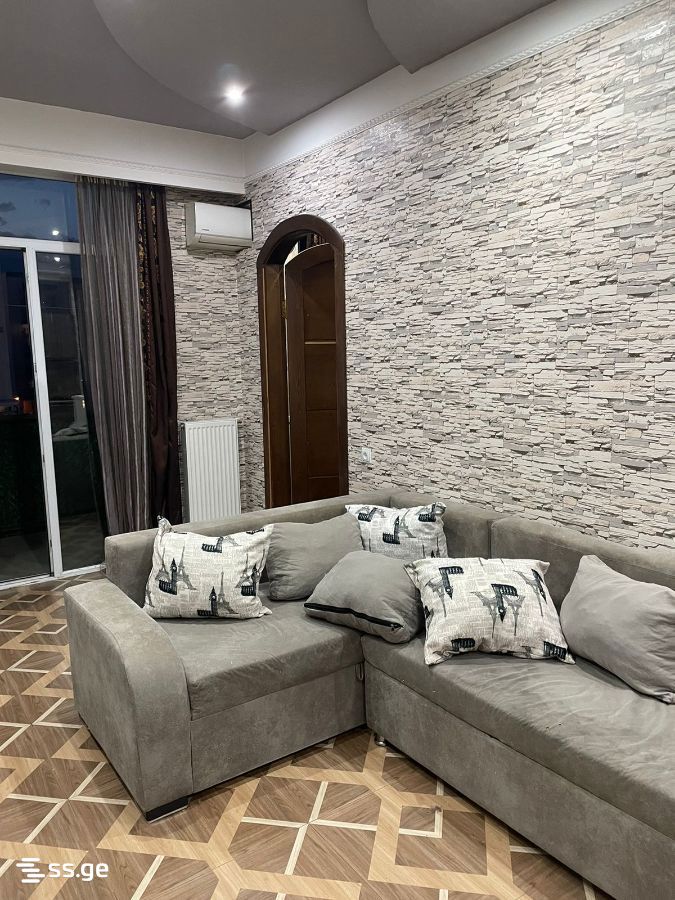 Vepkhistkaosnis st. 28 - 2 rooms